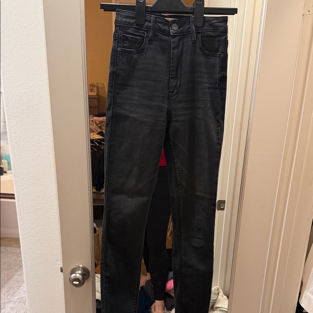 Women's Grey frayed Skinny Jeans